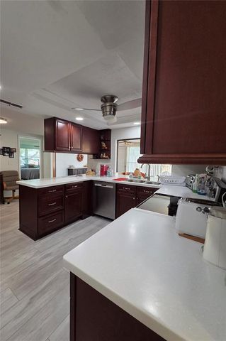 7628 VALLEY COURT, New Port Richey, FL 34653