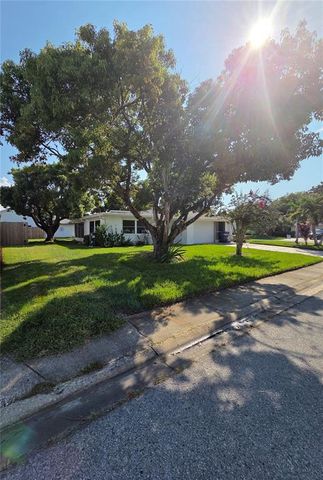 7628 VALLEY COURT, New Port Richey, FL 34653