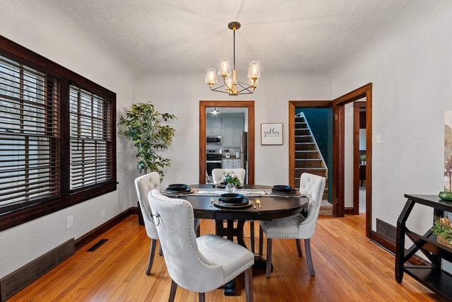 904 ALLOUEZ TERRACE, Green Bay, WI 54301