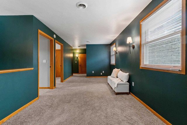 904 ALLOUEZ TERRACE, Green Bay, WI 54301