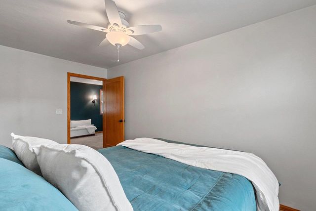 904 ALLOUEZ TERRACE, Green Bay, WI 54301