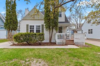904 ALLOUEZ TERRACE, Green Bay, WI 54301