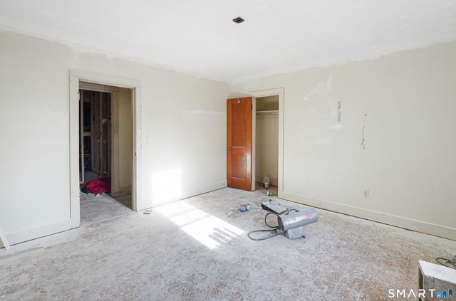 383 Putnam Pike, Killingly, CT 06241