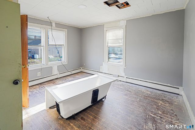 383 Putnam Pike, Killingly, CT 06241