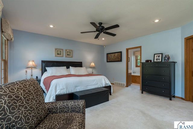 205 Mayan Way, Mankato, MN 56001