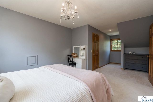 205 Mayan Way, Mankato, MN 56001
