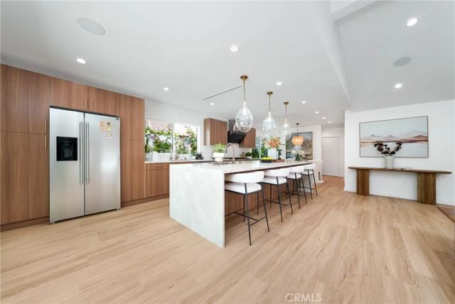 13946 Chandler, Sherman Oaks, CA 91401