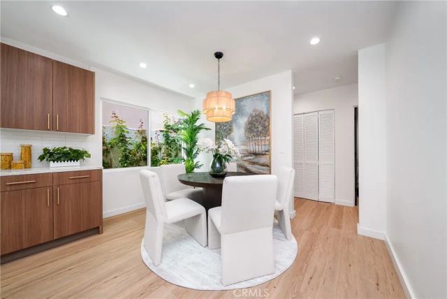 13946 Chandler, Sherman Oaks, CA 91401