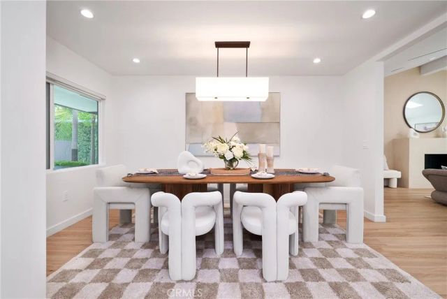 13946 Chandler, Sherman Oaks, CA 91401