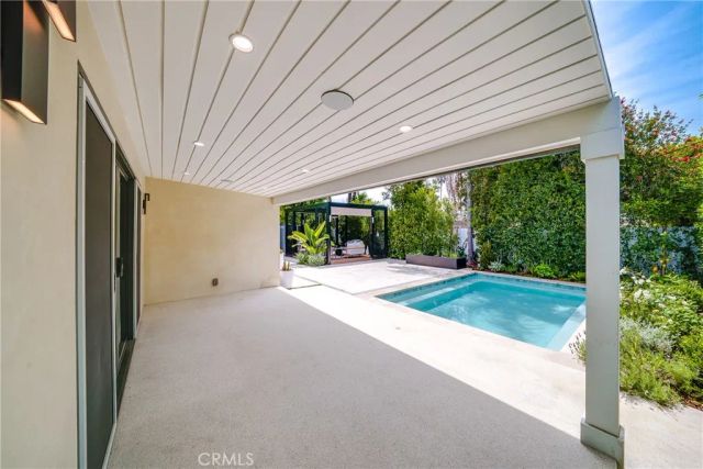 13946 Chandler, Sherman Oaks, CA 91401