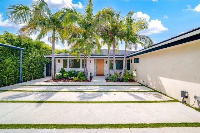 13946 Chandler, Sherman Oaks, CA 91401