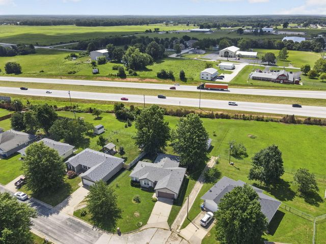 303 Jennifer Lane, Rogersville, MO 65742