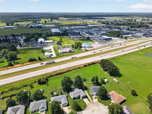 303 Jennifer Lane, Rogersville, MO 65742