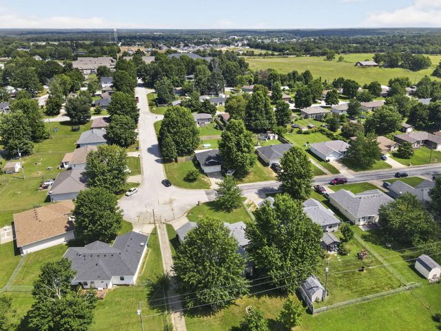 303 Jennifer Lane, Rogersville, MO 65742