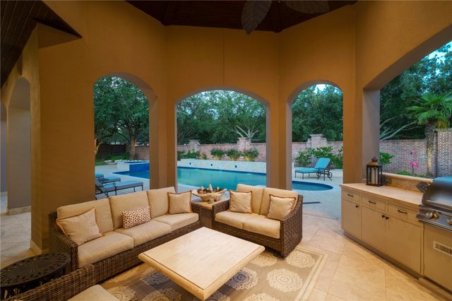 4200 Serrano Court, Bryan, TX 77802
