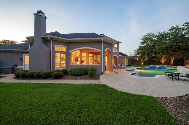 4200 Serrano Court, Bryan, TX 77802