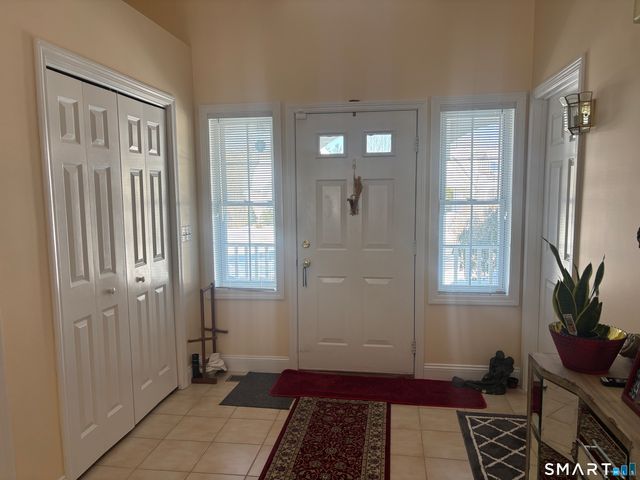 162 Thistle Pond Drive 162, Bloomfield, CT 06002