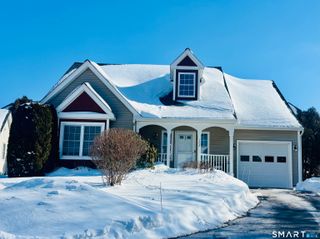 162 Thistle Pond Drive 162, Bloomfield, CT 06002