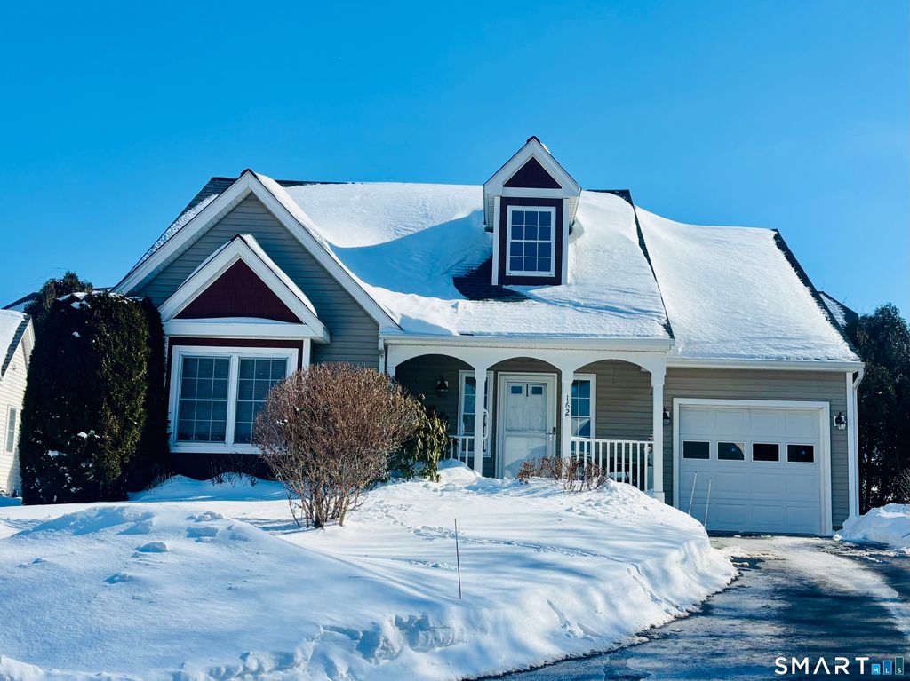 162 Thistle Pond Drive 162, Bloomfield, CT 06002