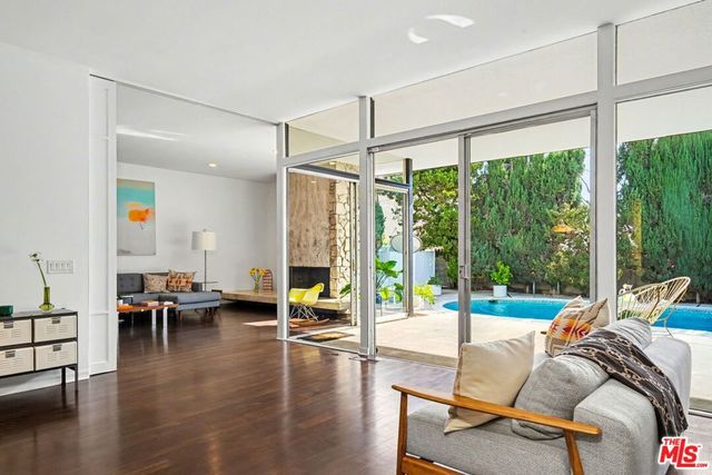 6110 Mary Ellen Avenue, Van Nuys, CA 91401
