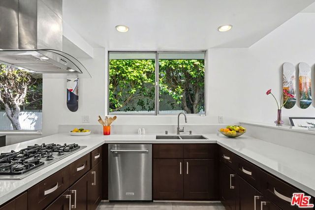 6110 Mary Ellen Avenue, Van Nuys, CA 91401