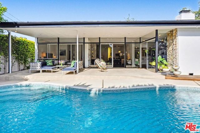 6110 Mary Ellen Avenue, Van Nuys, CA 91401