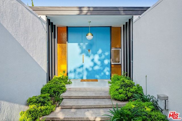 6110 Mary Ellen Avenue, Van Nuys, CA 91401