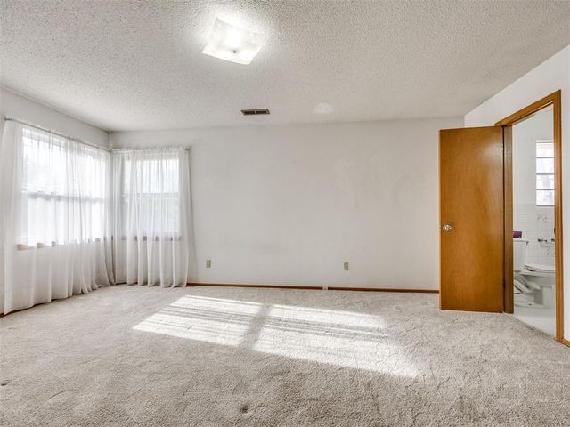 402 NE 19th Street, Moore, OK 73160