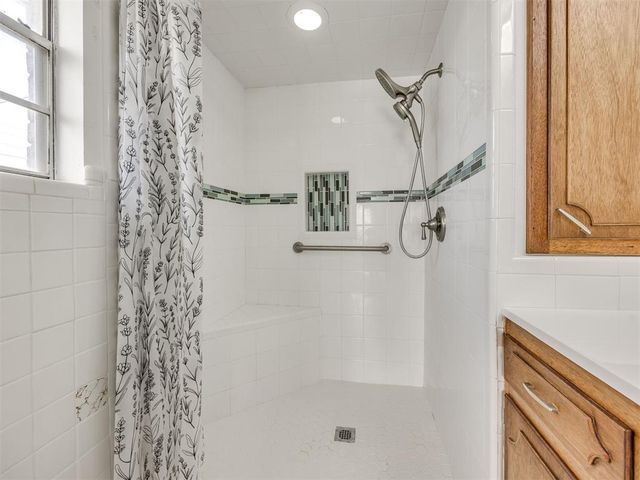 402 NE 19th Street, Moore, OK 73160