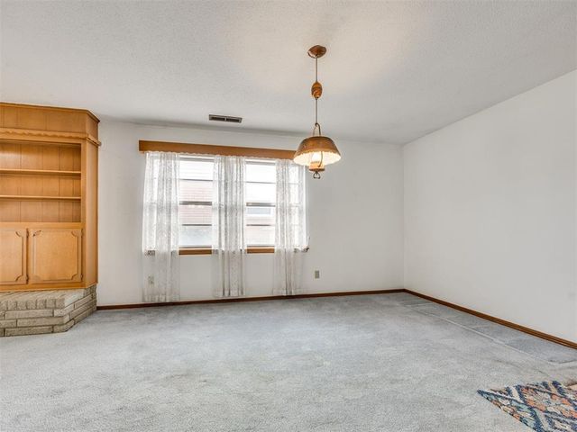 402 NE 19th Street, Moore, OK 73160