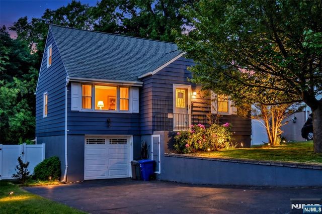 109 Brookview Drive, Woodland Park, NJ 07424
