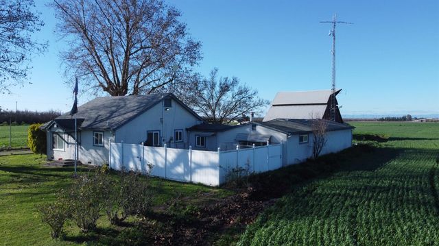 13085 N Vincent Rd, Turlock, CA 95380