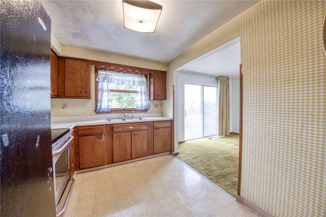 219 Center New Texas Road, Plum Boro, PA 15239