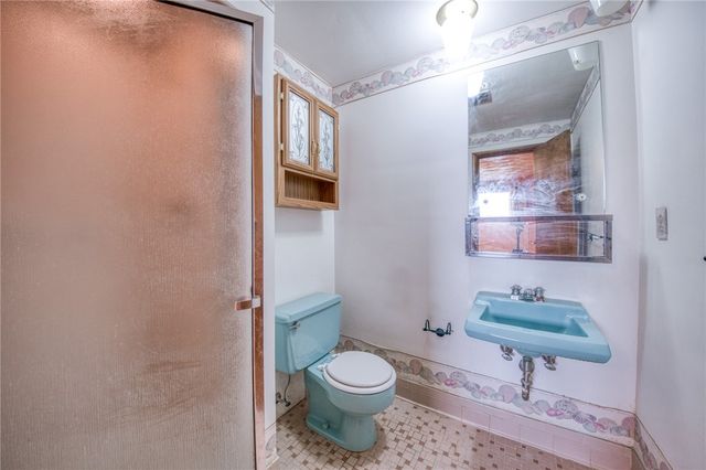 219 Center New Texas Road, Plum Boro, PA 15239