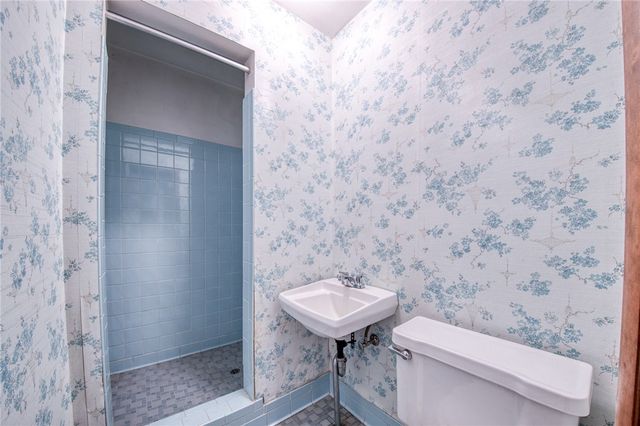 219 Center New Texas Road, Plum Boro, PA 15239