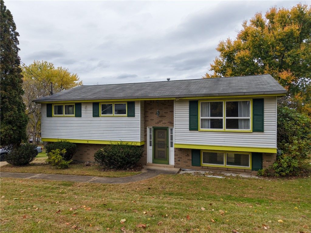 219 Center New Texas Road, Plum Boro, PA 15239