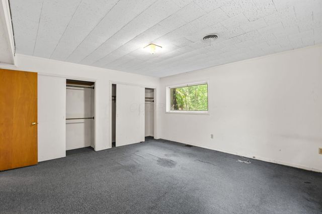 5774 London Groveport Road, Orient, OH 43146