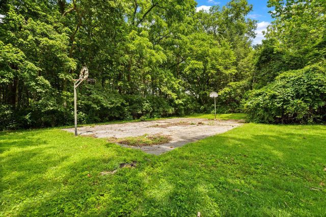 5774 London Groveport Road, Orient, OH 43146