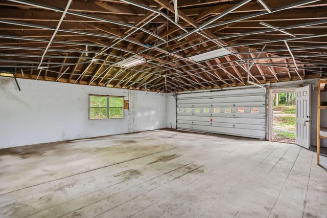 5774 London Groveport Road, Orient, OH 43146