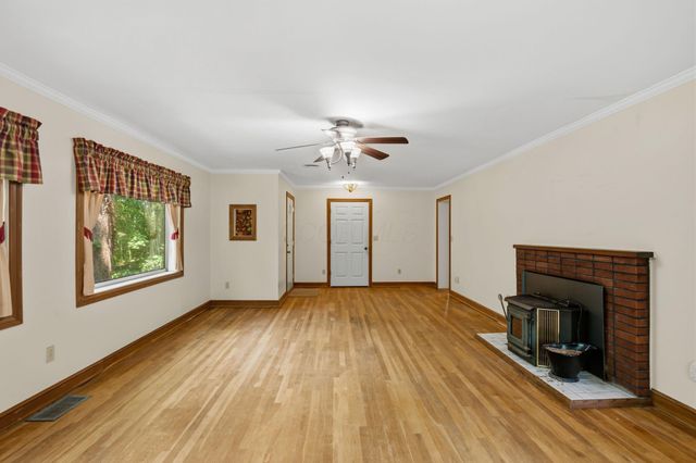 5774 London Groveport Road, Orient, OH 43146