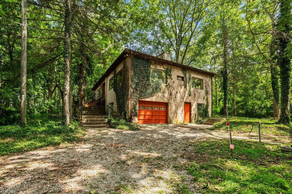 5774 London Groveport Road, Orient, OH 43146