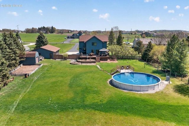 3522 Britton ROAD, Union Grove, WI 53182