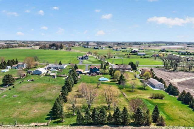3522 Britton ROAD, Union Grove, WI 53182
