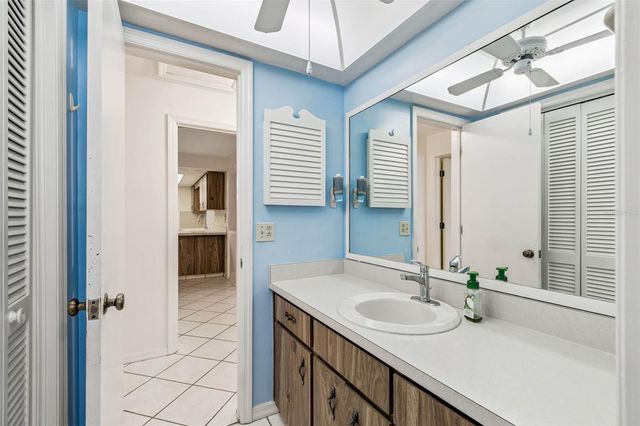 10711 FRANCES LANE, Largo, FL 33774