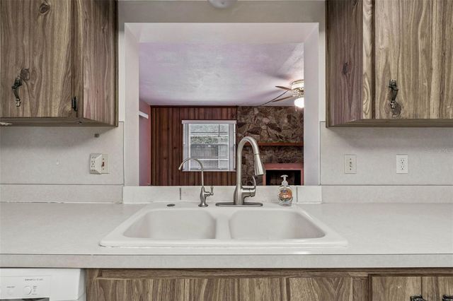 10711 FRANCES LANE, Largo, FL 33774