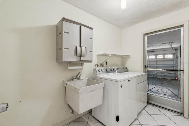 10711 FRANCES LANE, Largo, FL 33774