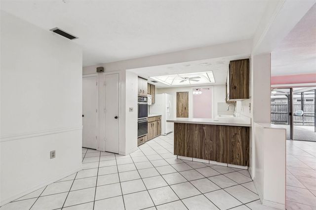 10711 FRANCES LANE, Largo, FL 33774