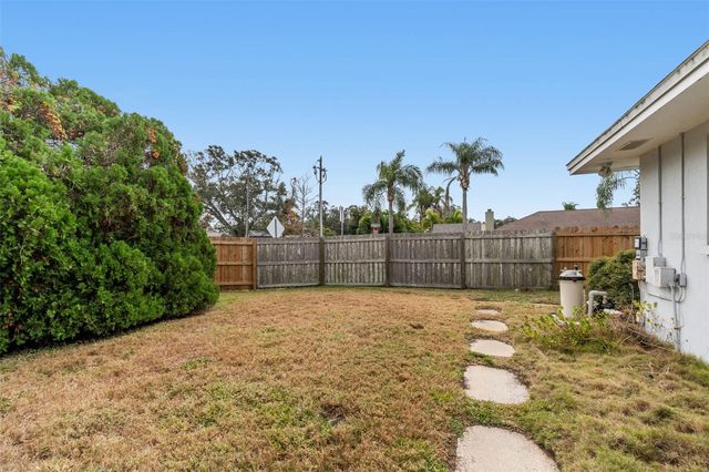 10711 FRANCES LANE, Largo, FL 33774