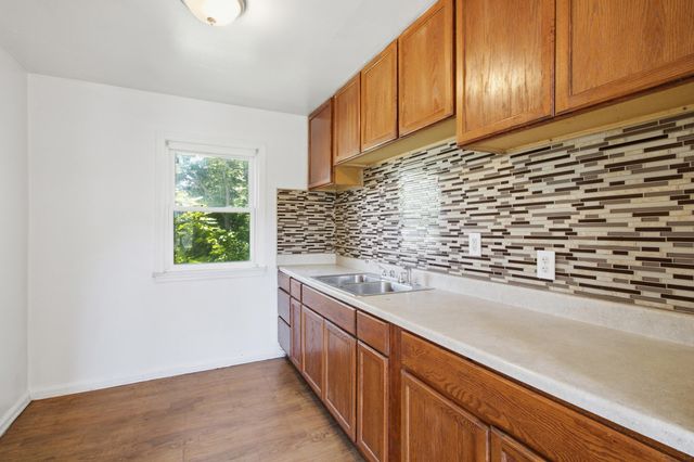 182 Summit Street, Pontiac City, MI 48342