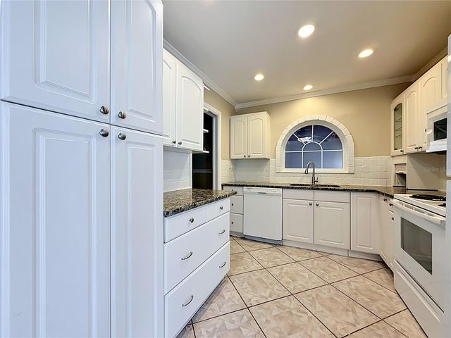 2825 WENDOVER TERRACE, Palm Harbor, FL 34685
